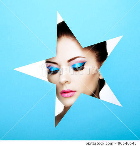 Conceptual beauty portrait of beautiful young woman Conceptual beauty portrait of beautiful young woman 90540543