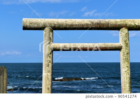 可以眺望大海的鳥居 可以眺望大海的鳥居 90541274