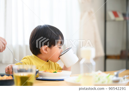 蹣跚學步喝茶 90542291