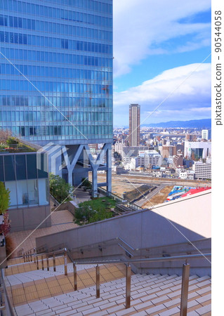 << Osaka City >> Scenery from the roof of the Osaka Station Building << Osaka City >> Scenery from the roof of the Osaka Station Building 90544058