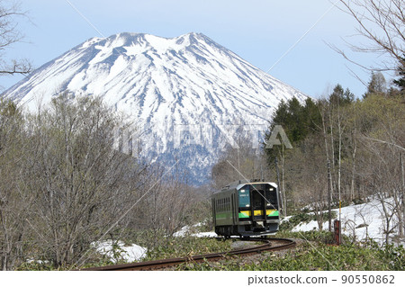 Hakodate Main Line ordinary train H100 DECMO Hokkaido Shinkansen parallel conventional line bus conversion abolished 90550862