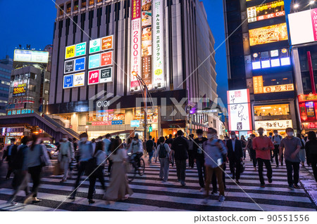 《Tokyo》 In front of Ueno station, downtown 90551556