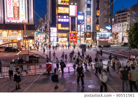 《Tokyo》 In front of Ueno station, downtown 90551561