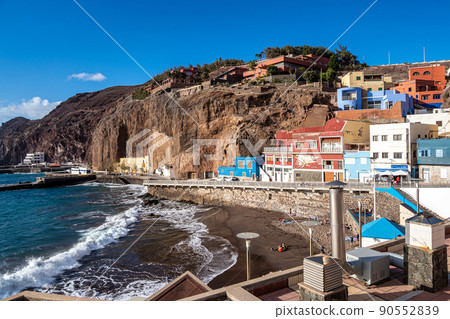Puerto de Sardina - traditional fishing village in Grand Canary, Spain 90552839