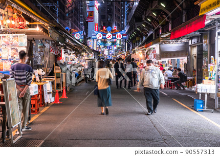 《Tokyo》 Ameyoko Shopping Street, downtown Ueno 《Tokyo》 Ameyoko Shopping Street, downtown Ueno 90557313