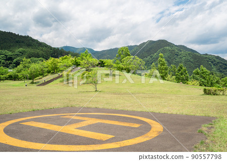 Mountain heliport 90557798