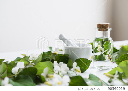 Image material of Houttuynia cordata tincture Image material of Houttuynia cordata tincture 90560039