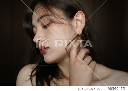 Women with accessories Women with accessories 90560455