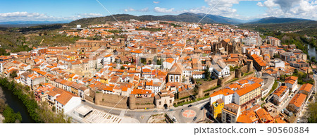Panoramic view from drone of ancient walled Spanish city of Plasencia 90560884