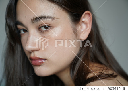 Freckle make-up woman Freckle make-up woman 90561646