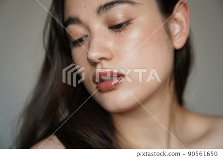 雀斑化妝的女人 雀斑化妝的女人 90561650