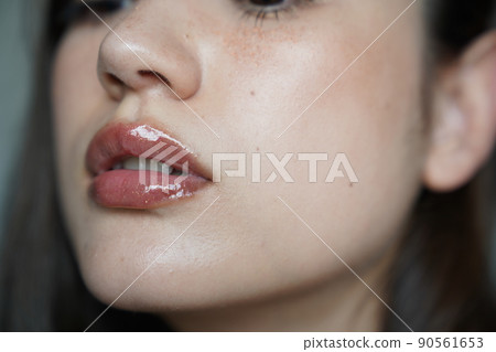 Freckle make-up woman Freckle make-up woman 90561653