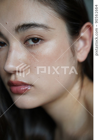 Freckle make-up woman Freckle make-up woman 90561664
