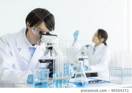 研究員顯微鏡 90564251