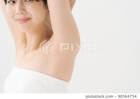 Beauty woman armpit 90564754