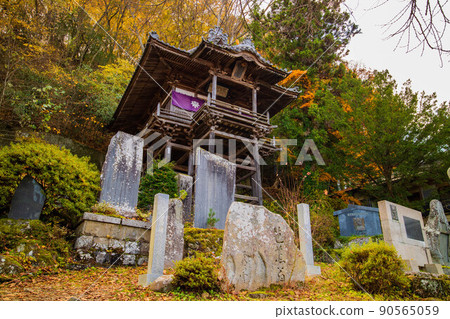 秋天信州上田紅葉別所溫泉（信州鎌倉）北木觀音 90565059