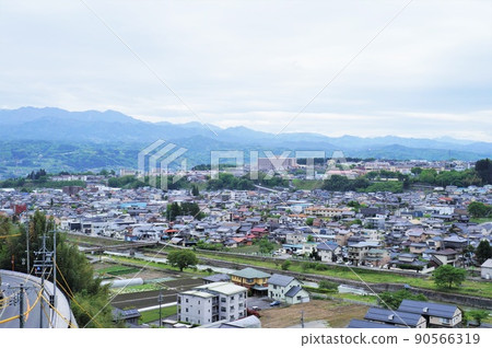 Townscape around Kanaeshimoyama Station on the Iida Line [Iida City, Nagano Prefecture] 90566319