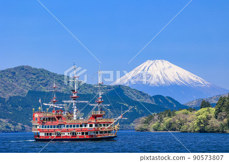 Kanagawa Prefecture) Lake Ashi Pleasure Boat - Stock Photo