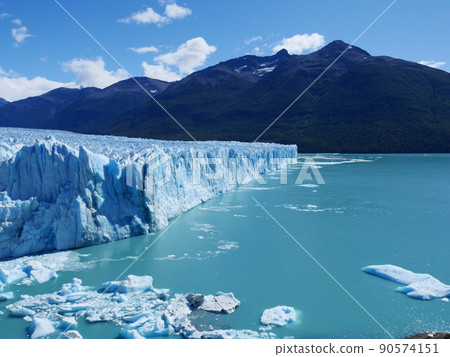 Beautiful wilderness Perito Moreno Glacier ㉙ 90574151