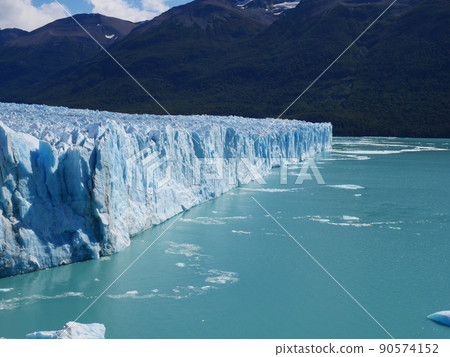 Beautiful wilderness Perito Moreno Glacier ㉘ 90574152