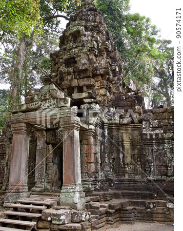 Architecture of ancient temple complex Angkor, Siem Reap 90574171