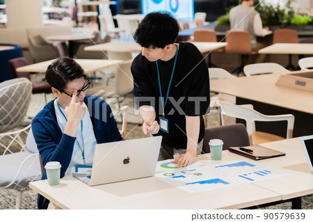 General affairs staff busy preparing for the meeting General affairs staff busy preparing for the meeting 90579639