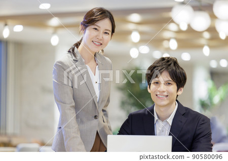 Business image smile men and women 90580096