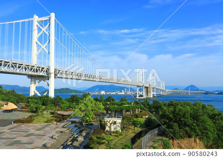 [Kagawa Prefecture] Seto Ohashi in fine weather (Minamibisan Seto Ohashi and Kitabisan Seto Ohashi) 90580243