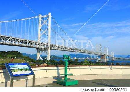 [香川縣] 晴好時的瀨戶大橋（南美二山瀨戶大橋和北美山瀨戶大橋） 90580264