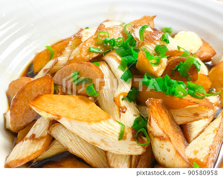 中國上海菜,炒 makomodake 中國上海菜,炒 makomodake 90580958