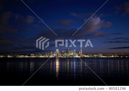 Overseas night view Overseas night view 90581296