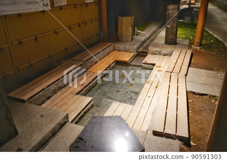 [Yuda Onsen] Free footbath in the hot spring town 90591303