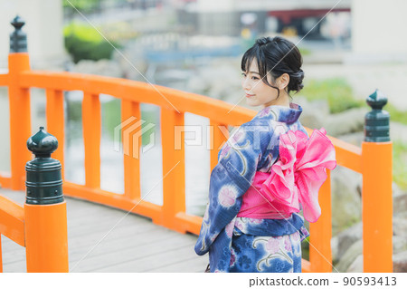 浴衣的女人 浴衣的女人 90593413
