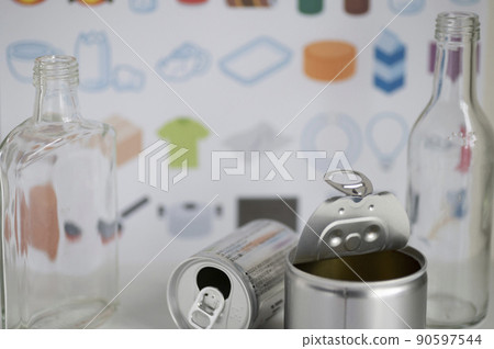 分類可回收廢物收集的圖像 90597544