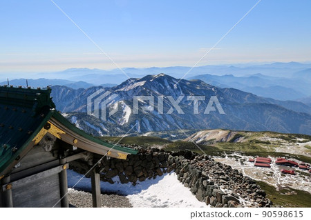 [Ishikawa / Gifu / November] View from the summit of Mt. Hakusan Gozengamine Mt. 90598615