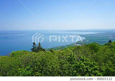Lake Saroma Observatory overlooking Lake Saroma, Hokkaido 90603112