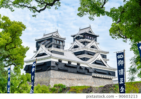 Kumamoto Castle, Kumamoto Prefecture-Large and small castle towers seen from Kato Shrine- 90603213