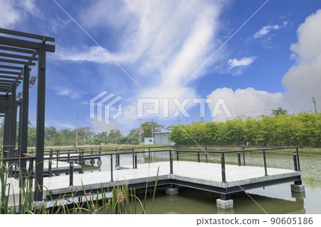 lifestyle, waterfront terrace lifestyle, waterfront terrace 90605186