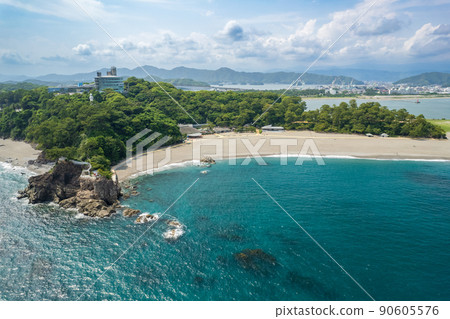 高知縣熱門旅遊勝地桂浜的航拍照片 90605576