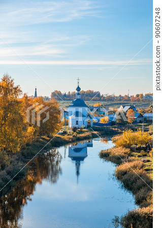 The ancient town of Suzdal in the evening. 90607248
