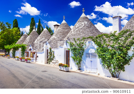 Alberobello, Puglia - Trullo house beautiful village, travel in Italy. Alberobello, Puglia - Trullo house beautiful village, travel in Italy. 90610911