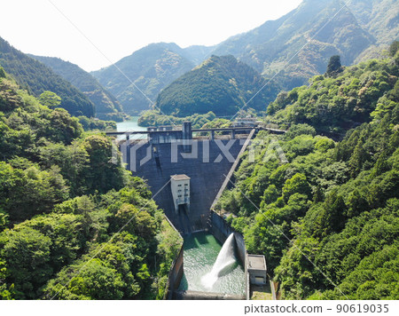 Scenery of Kirimi Dam, Ochi Town, Kochi Prefecture 90619035