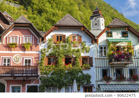 Hallstatt, mountain village in Austrian Alps, Austria 90622475