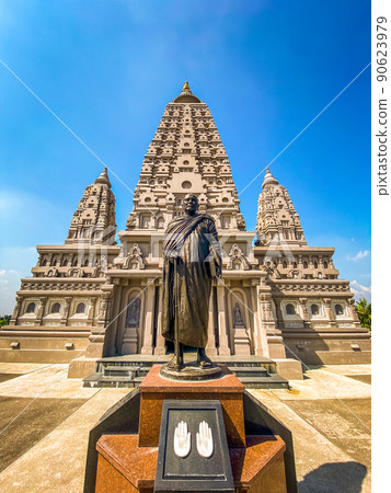 Wat Panyanantaram temple in Pathum Thani, Bangkok, Thailand 90623979
