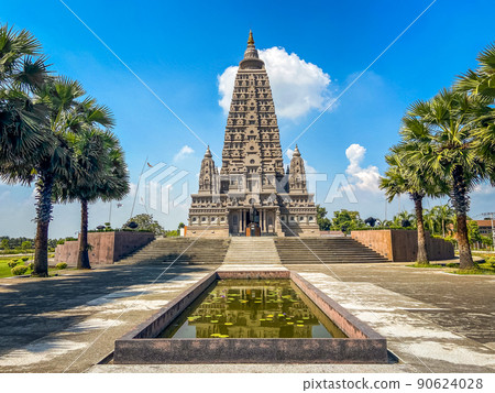 Wat Panyanantaram temple in Pathum Thani, Bangkok, Thailand 90624028