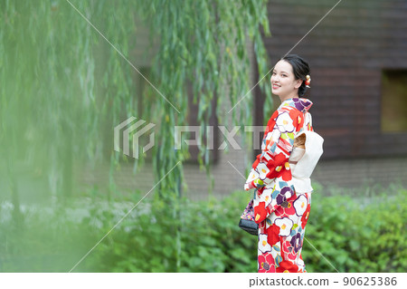 Kimono women Kyoto women's trip 90625386