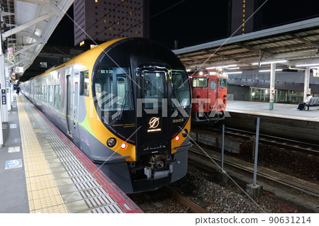 JR 四國特快 Shiokaze 8600 series 90631214