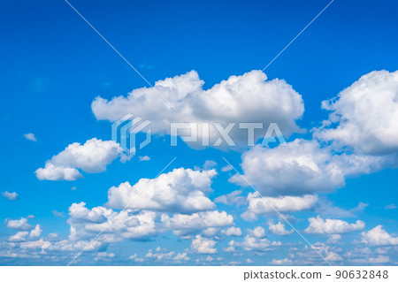 雨季藍天浮雲背景材料a-2高飽和度對比 90632848