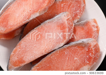 Frozen salmon fillet Frozen salmon fillet 90633699