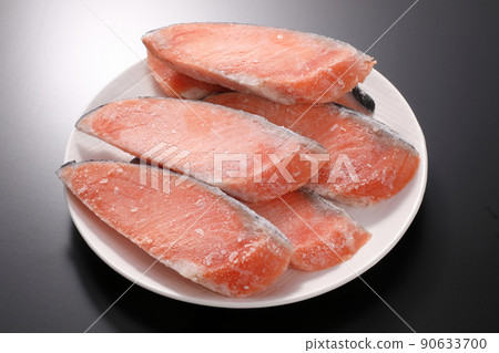 Frozen salmon fillet 90633700